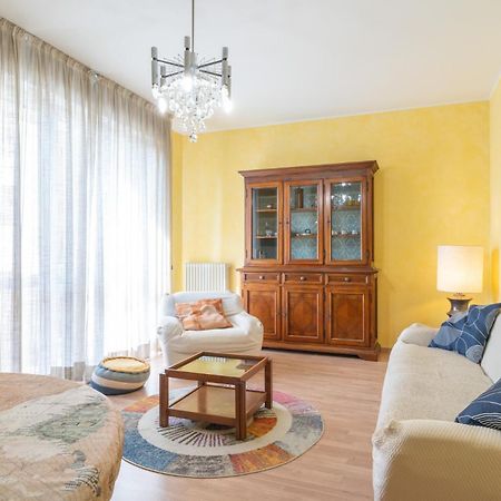 Spacious Apartment At Como Lake Mandello del Lario Zewnętrze zdjęcie